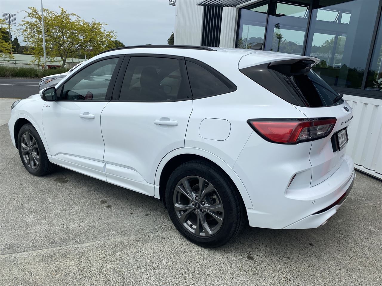 Vehicle image 3