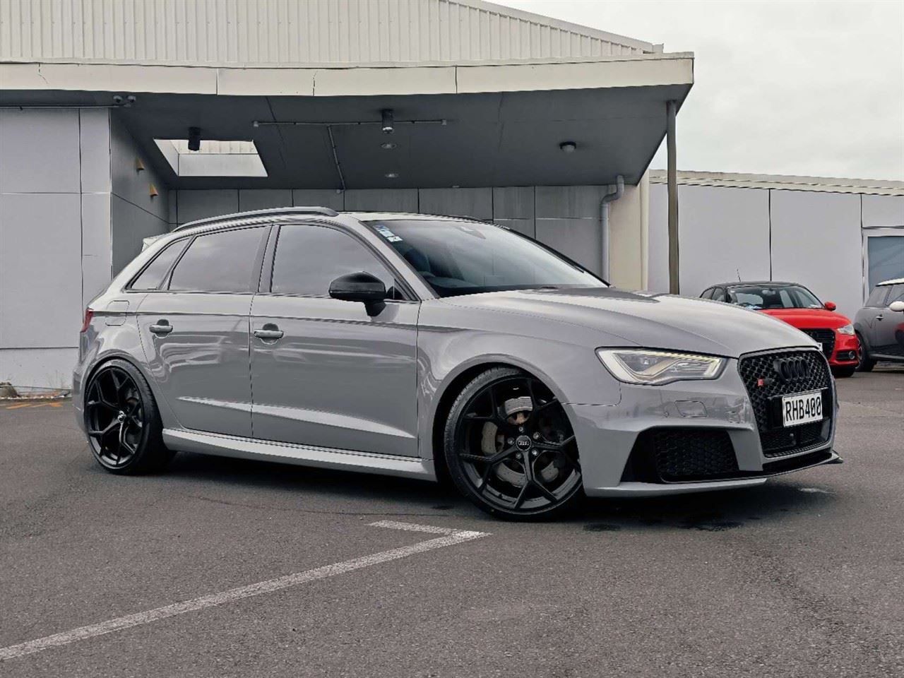 Vehicle image 1