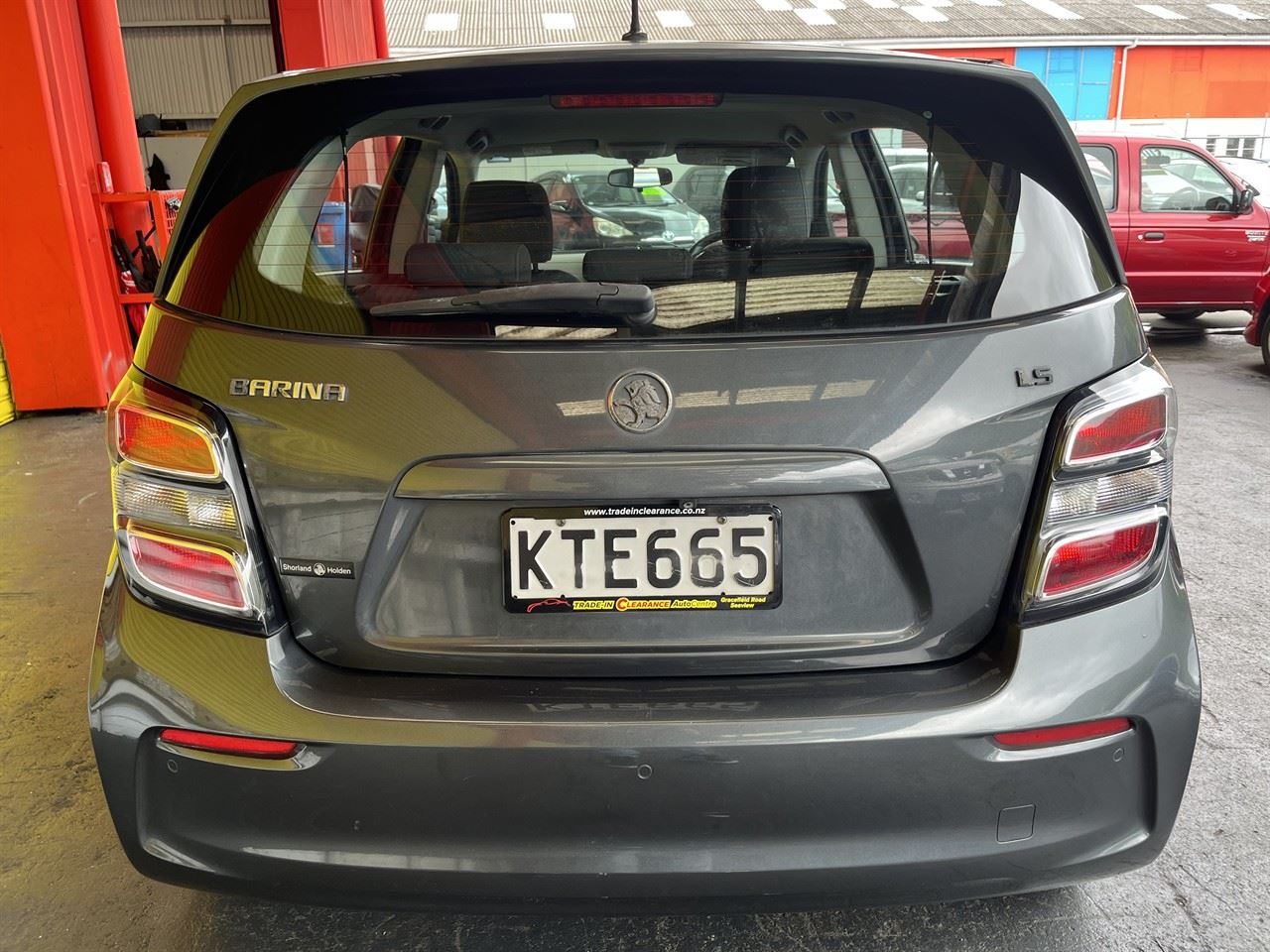 Vehicle image 5