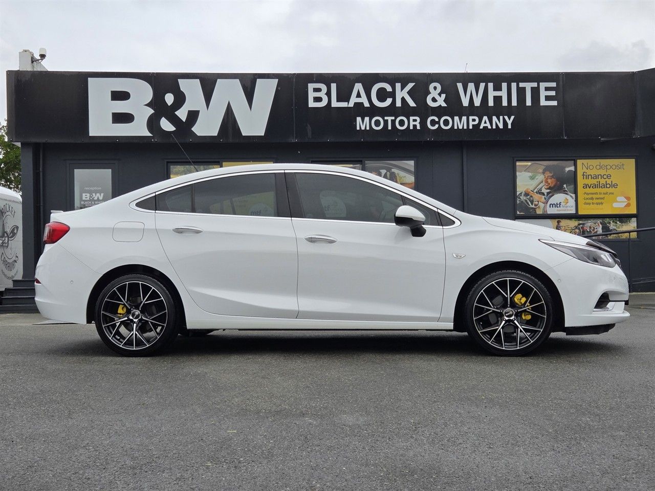 Vehicle image 2