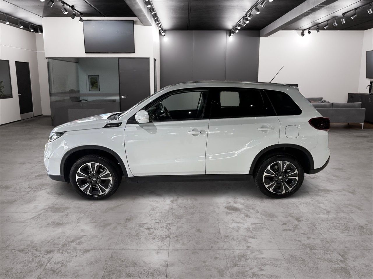 Vehicle image 3