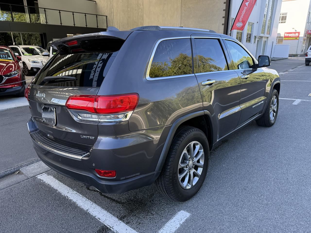 Vehicle image 5