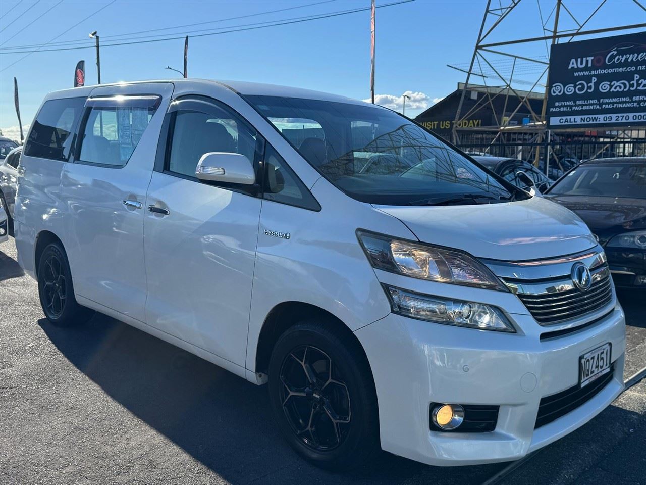 Vehicle image 5