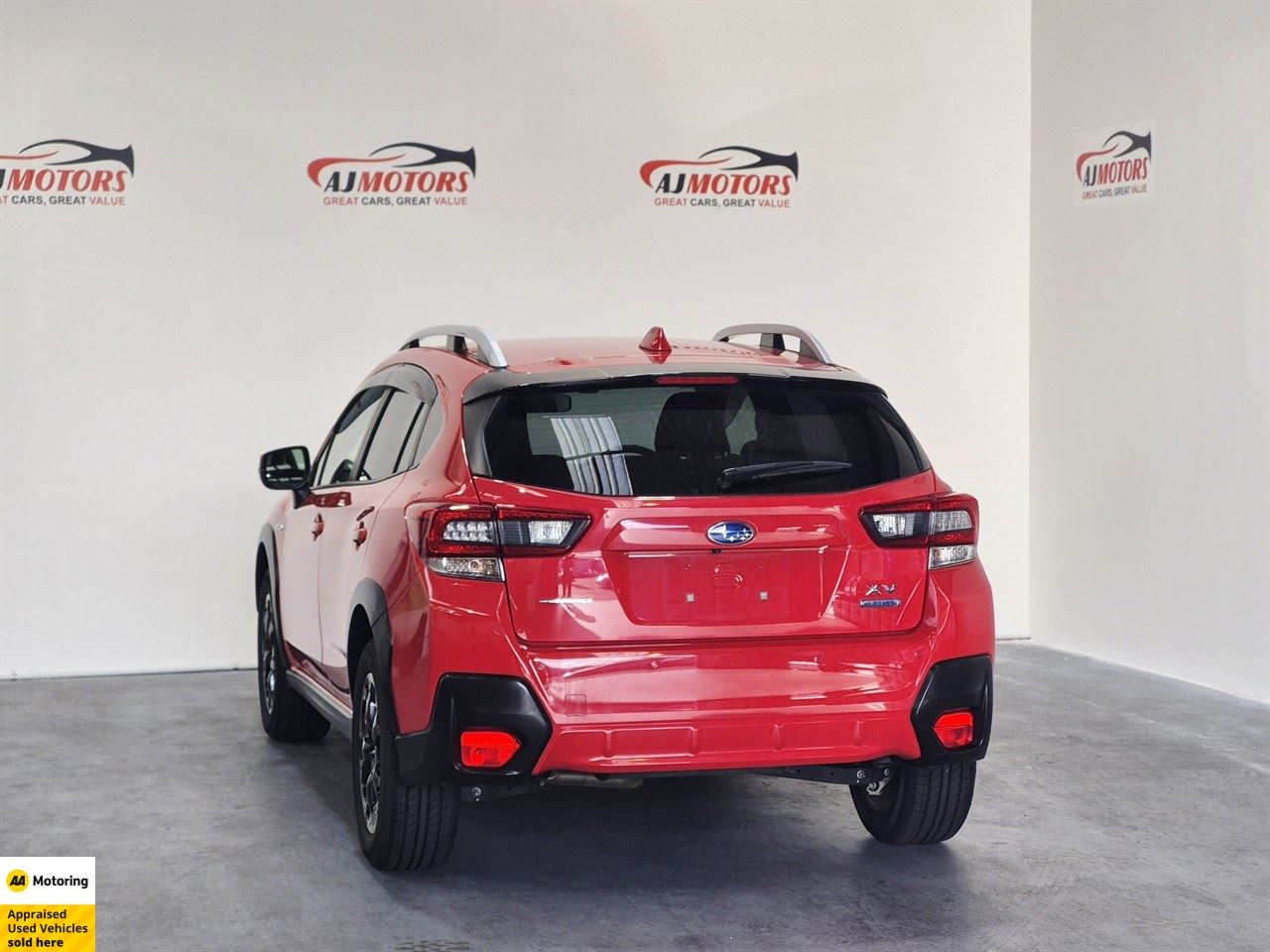 Vehicle image 5