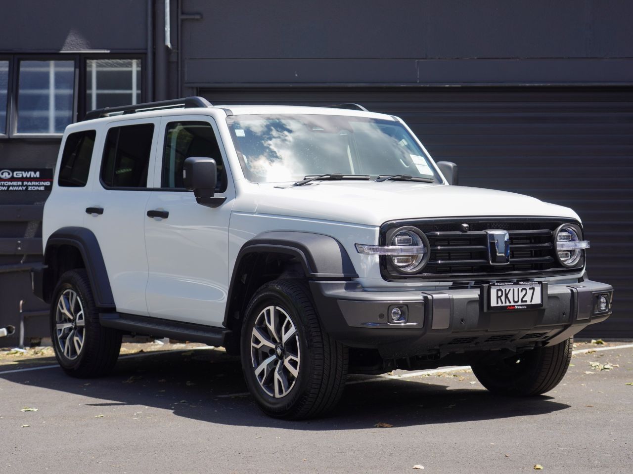 Vehicle image 1