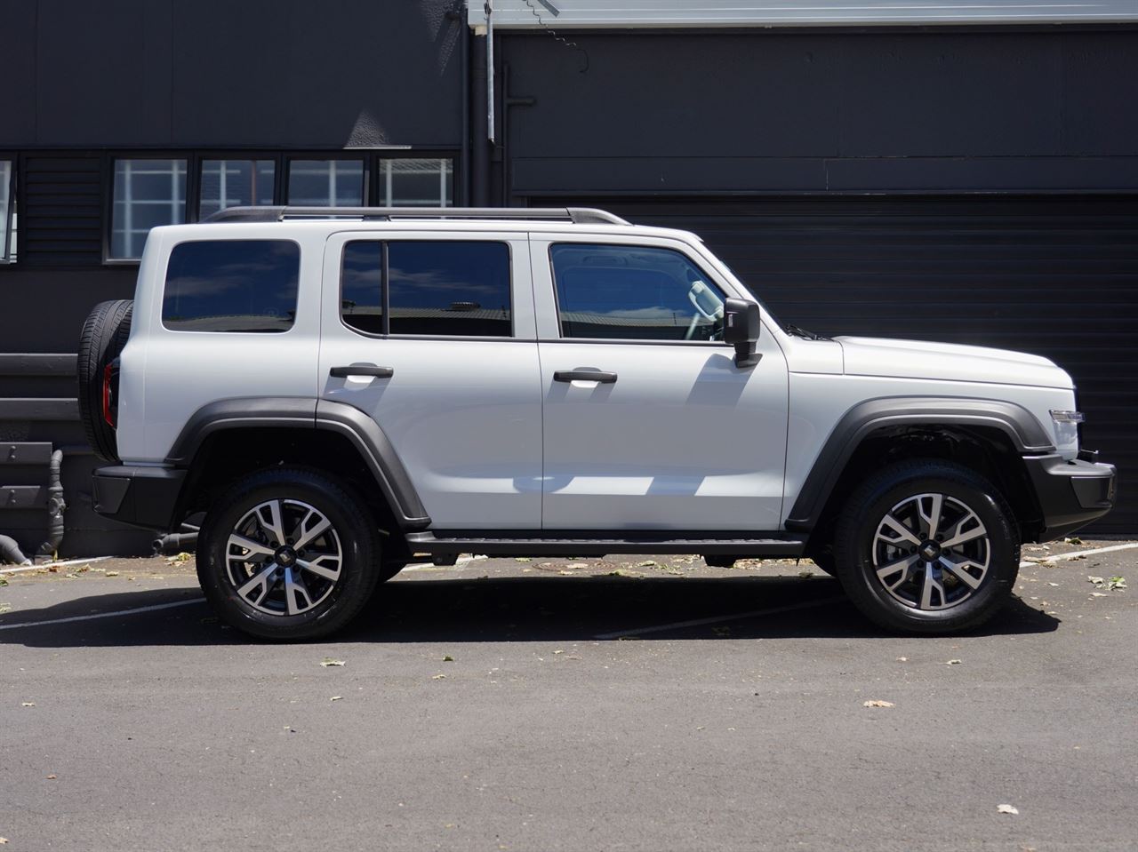 Vehicle image 2