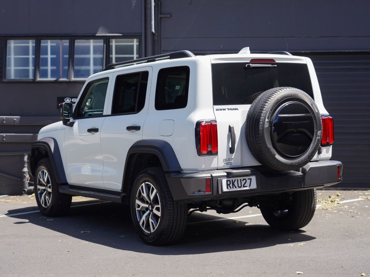 Vehicle image 3