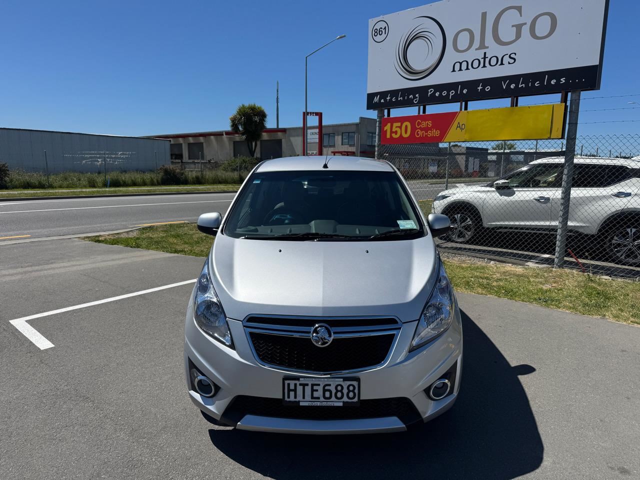 Vehicle image 3