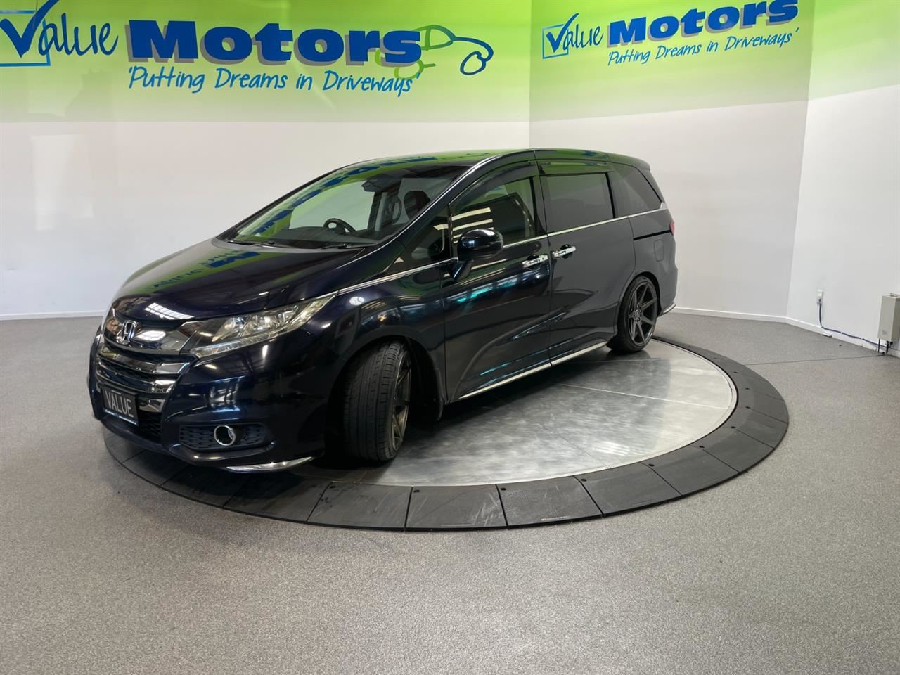 Vehicle image 3