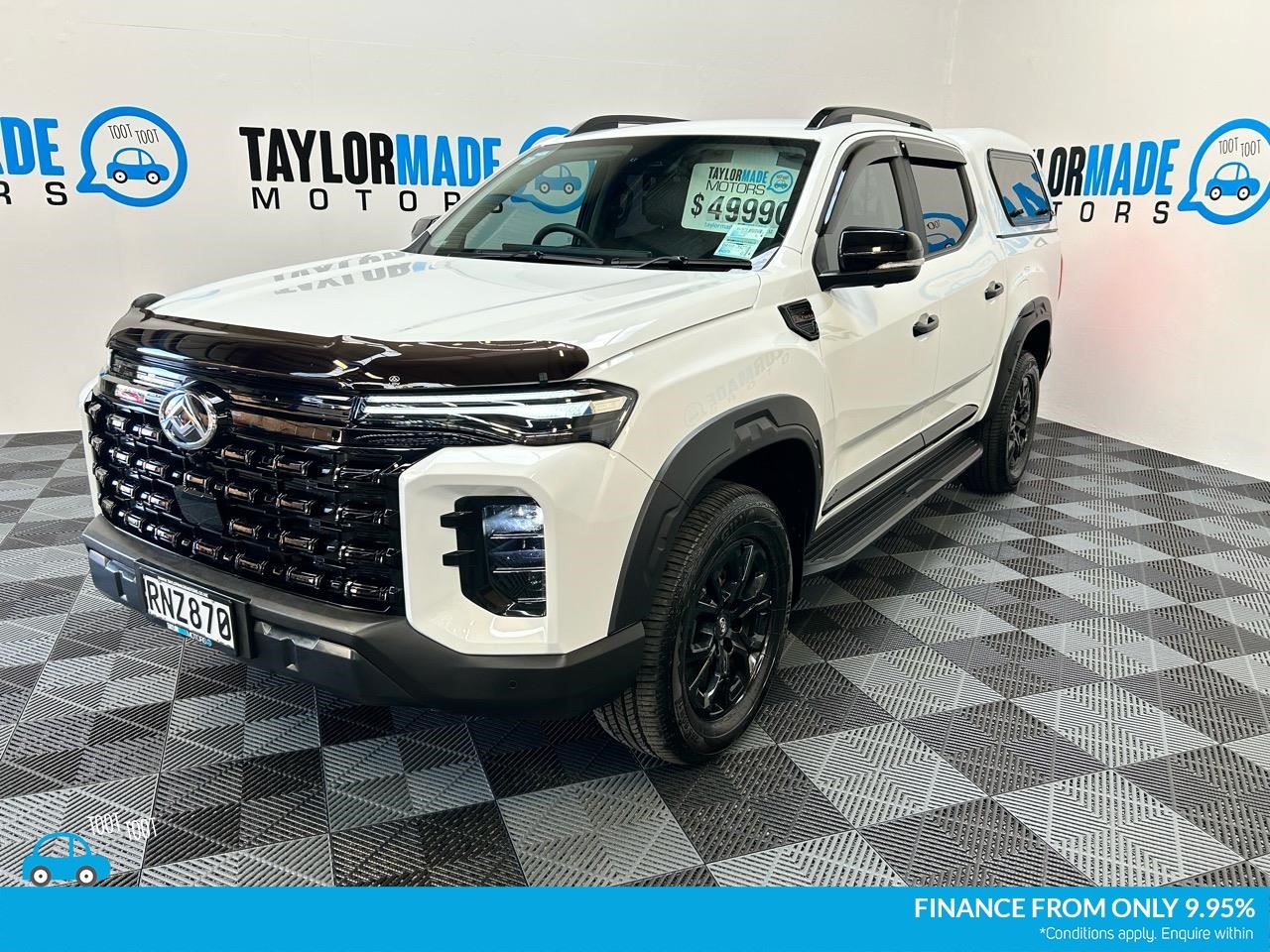 Vehicle image 3