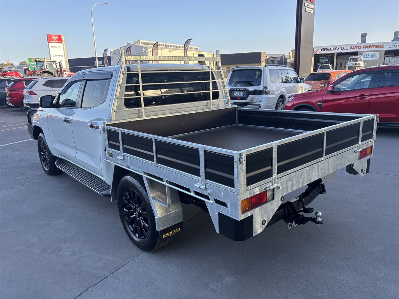 Vehicle image 5