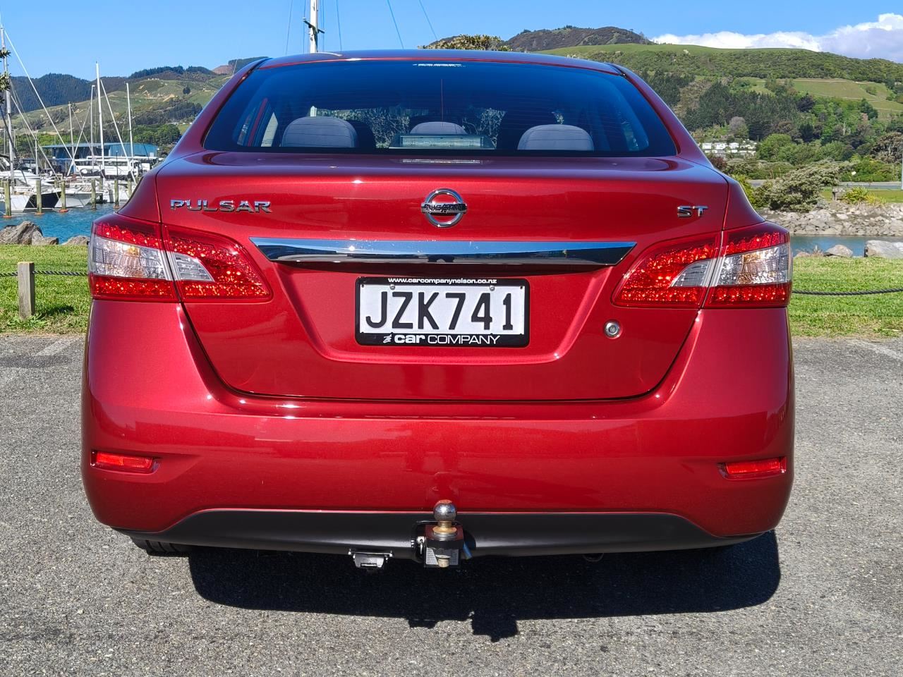 Vehicle image 5