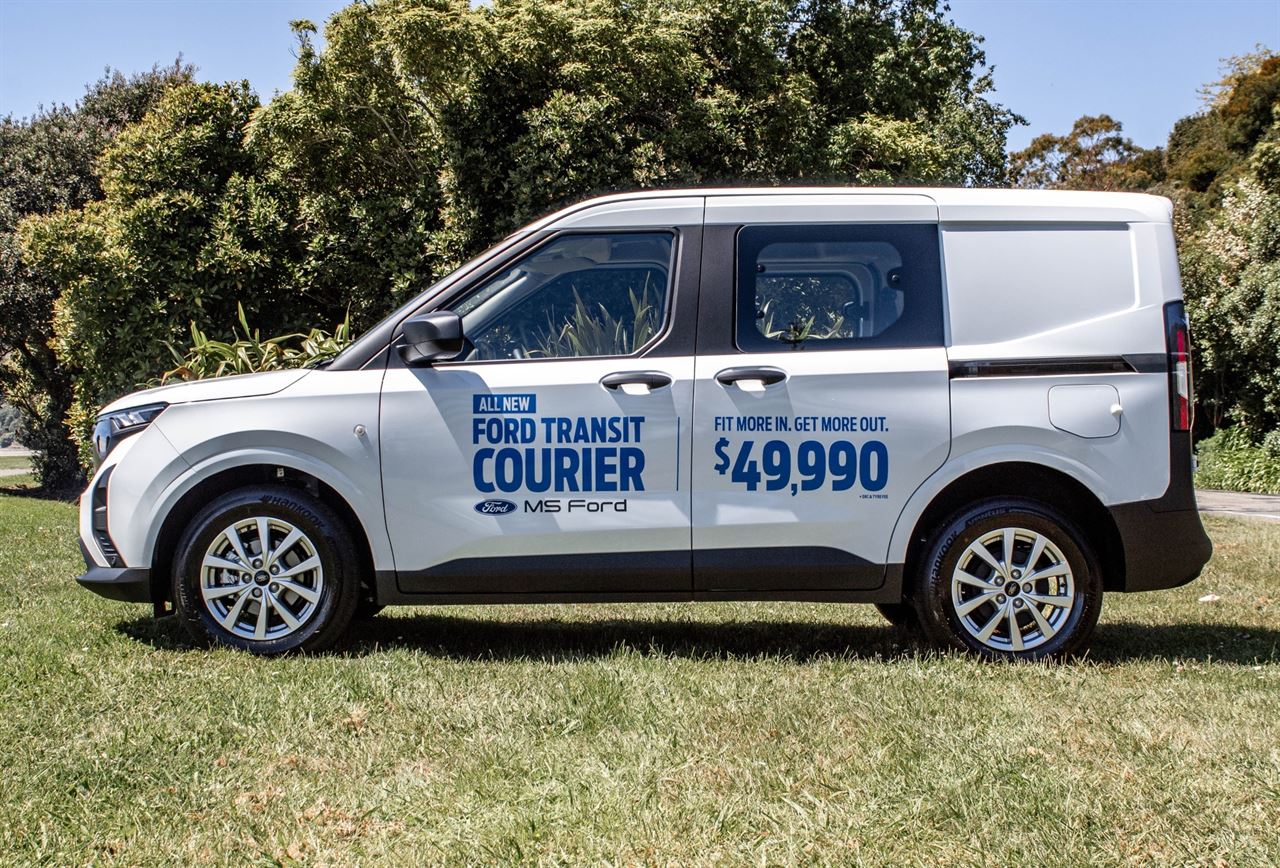 Vehicle image 5