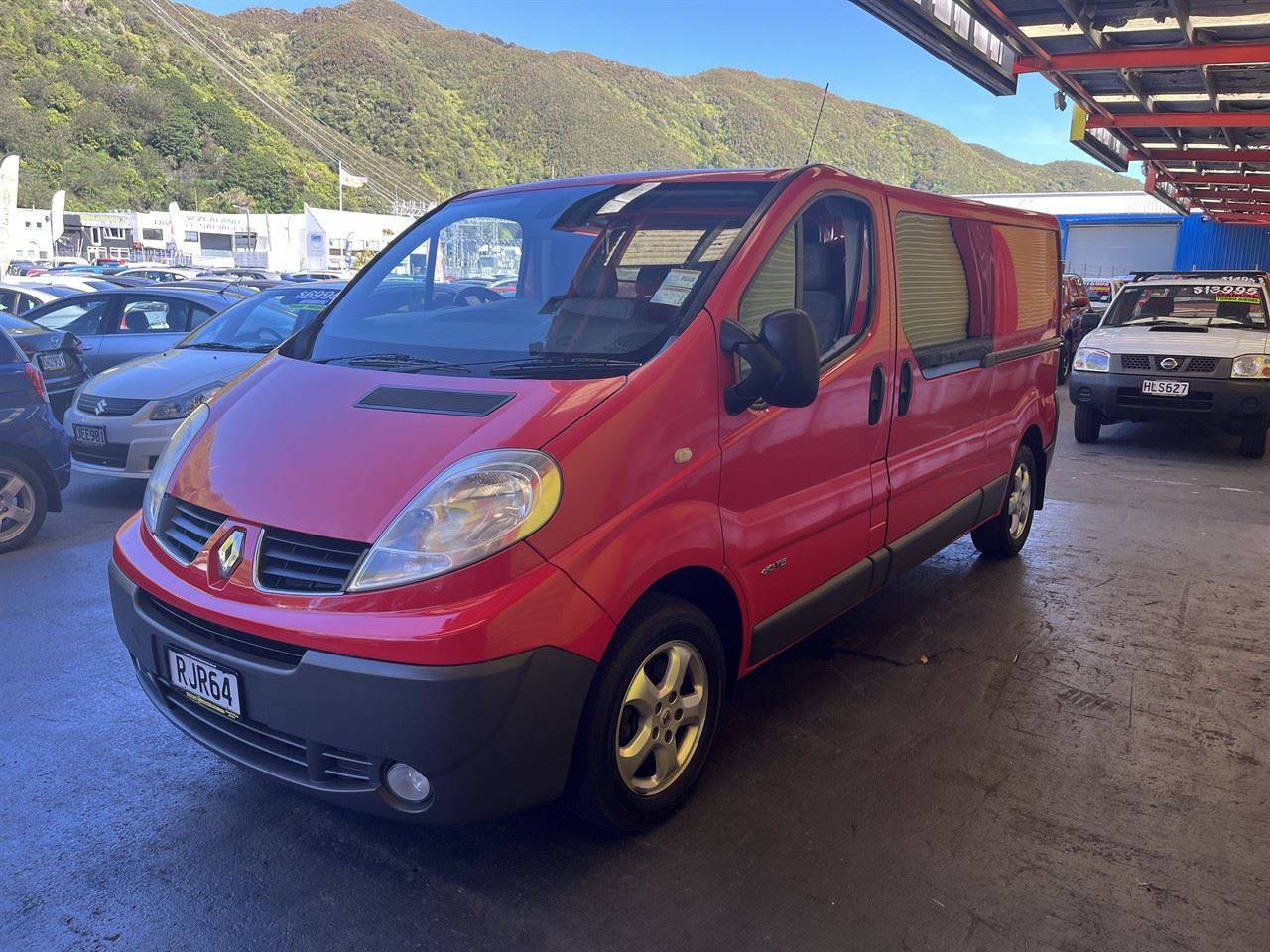 Vehicle image 3