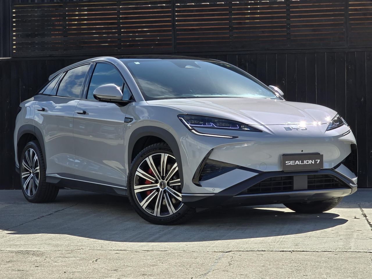 Vehicle image 1