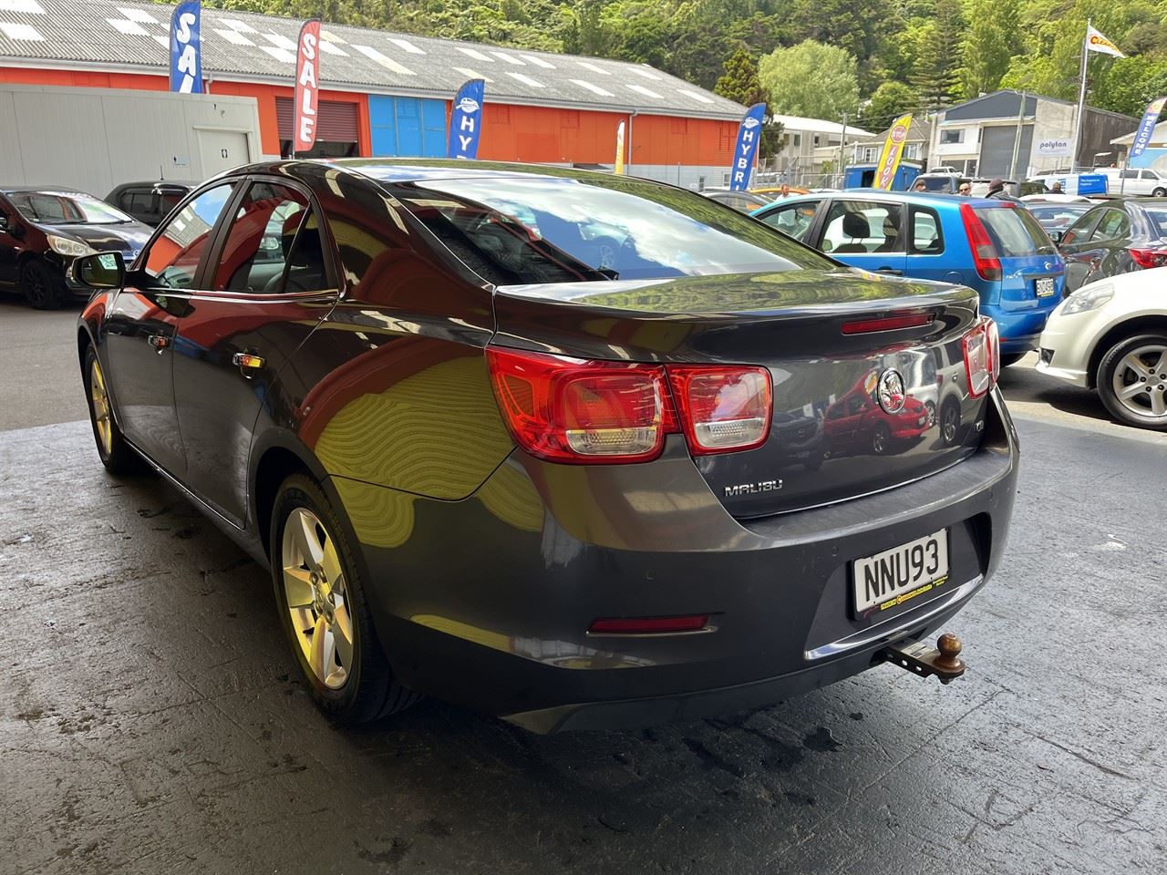 Vehicle image 4