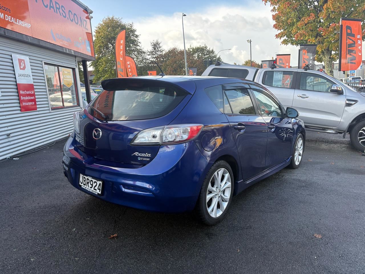 Vehicle image 3