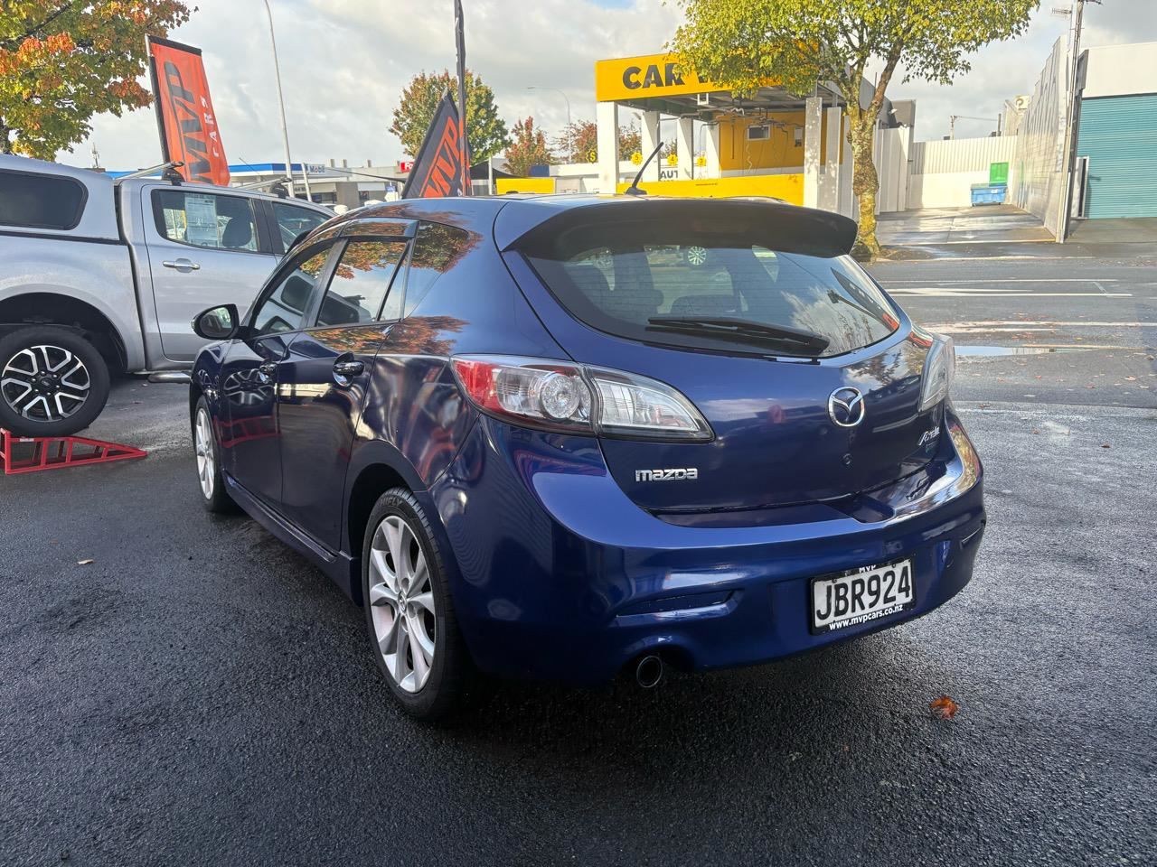 Vehicle image 5