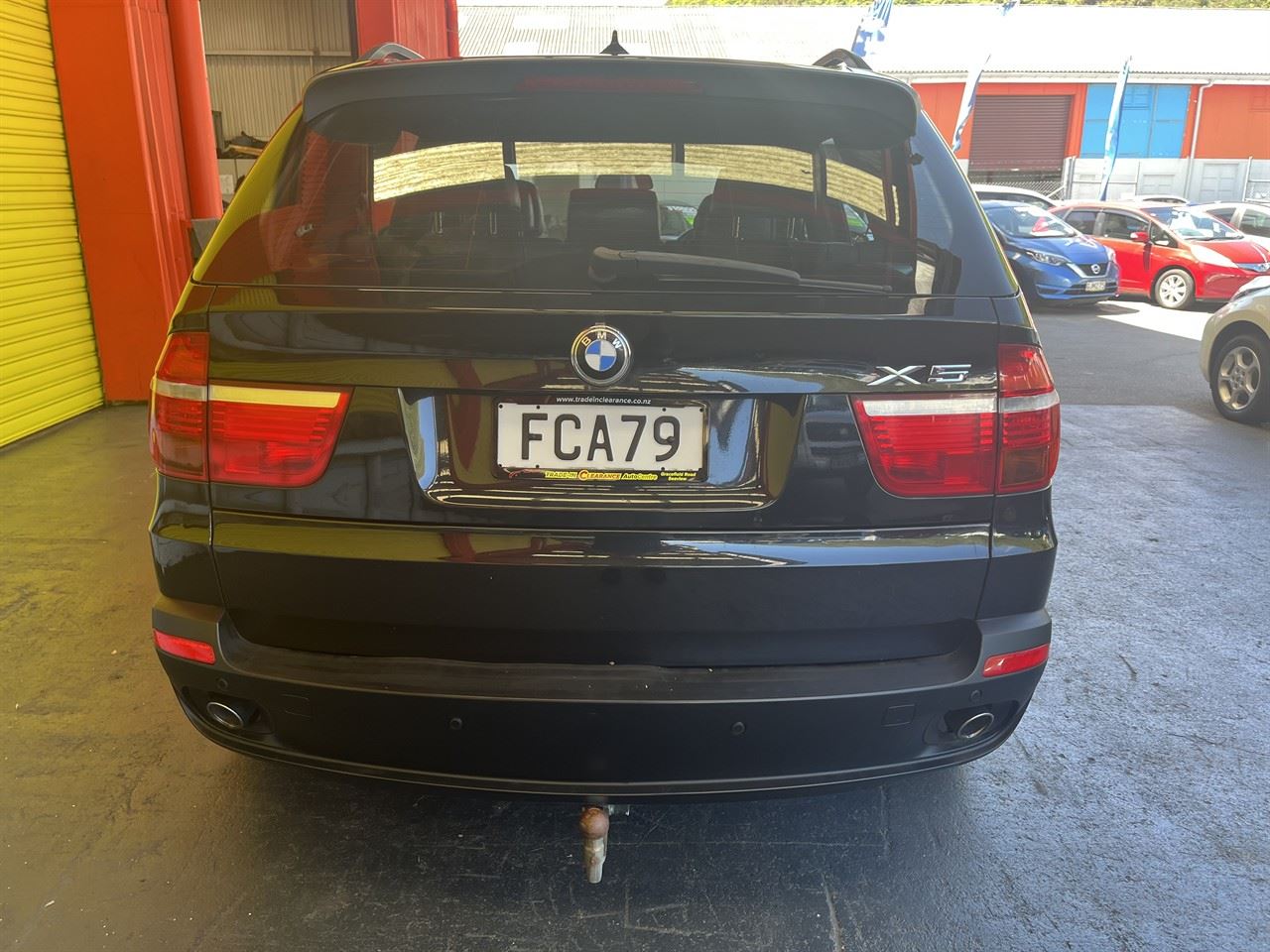 Vehicle image 5