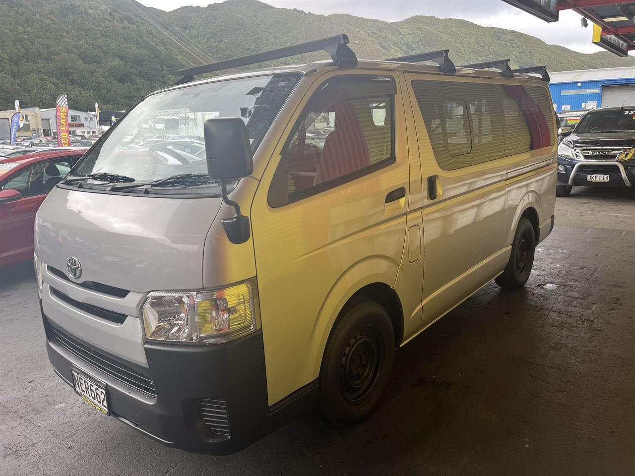 Vehicle image 3