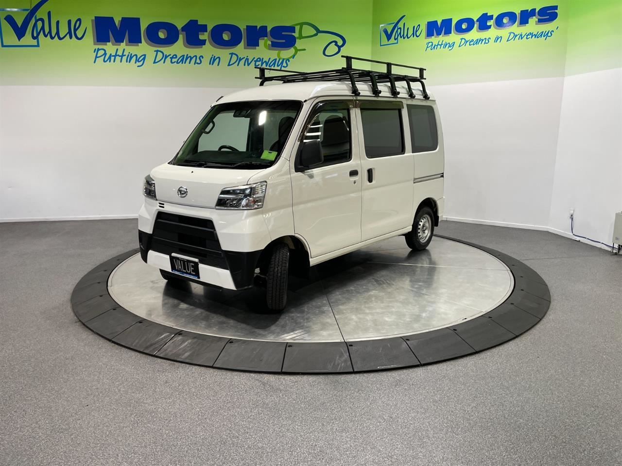 Vehicle image 3