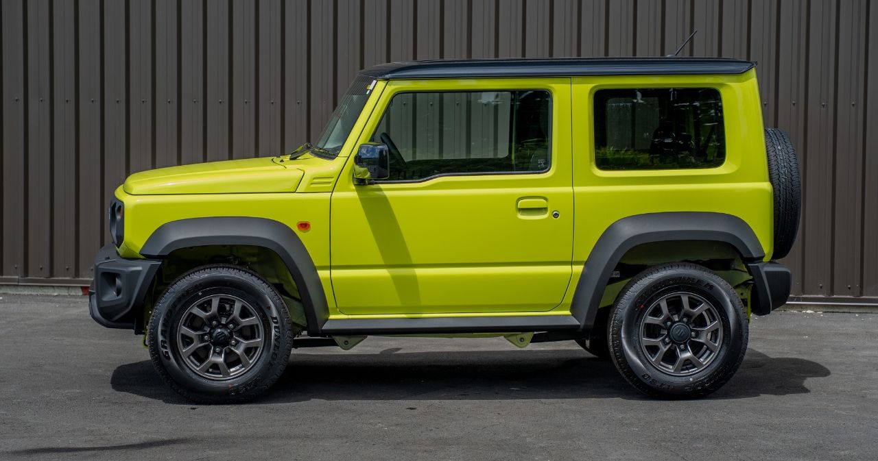Vehicle image 5