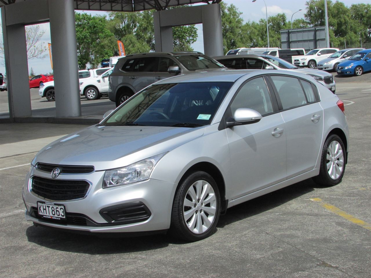 Vehicle image 3