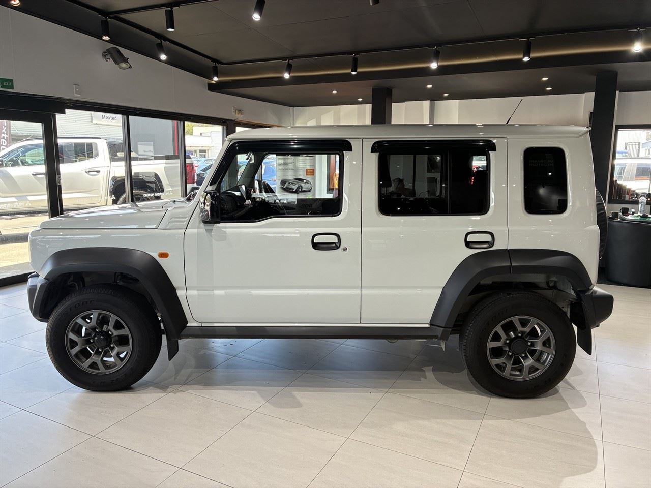 Vehicle image 3