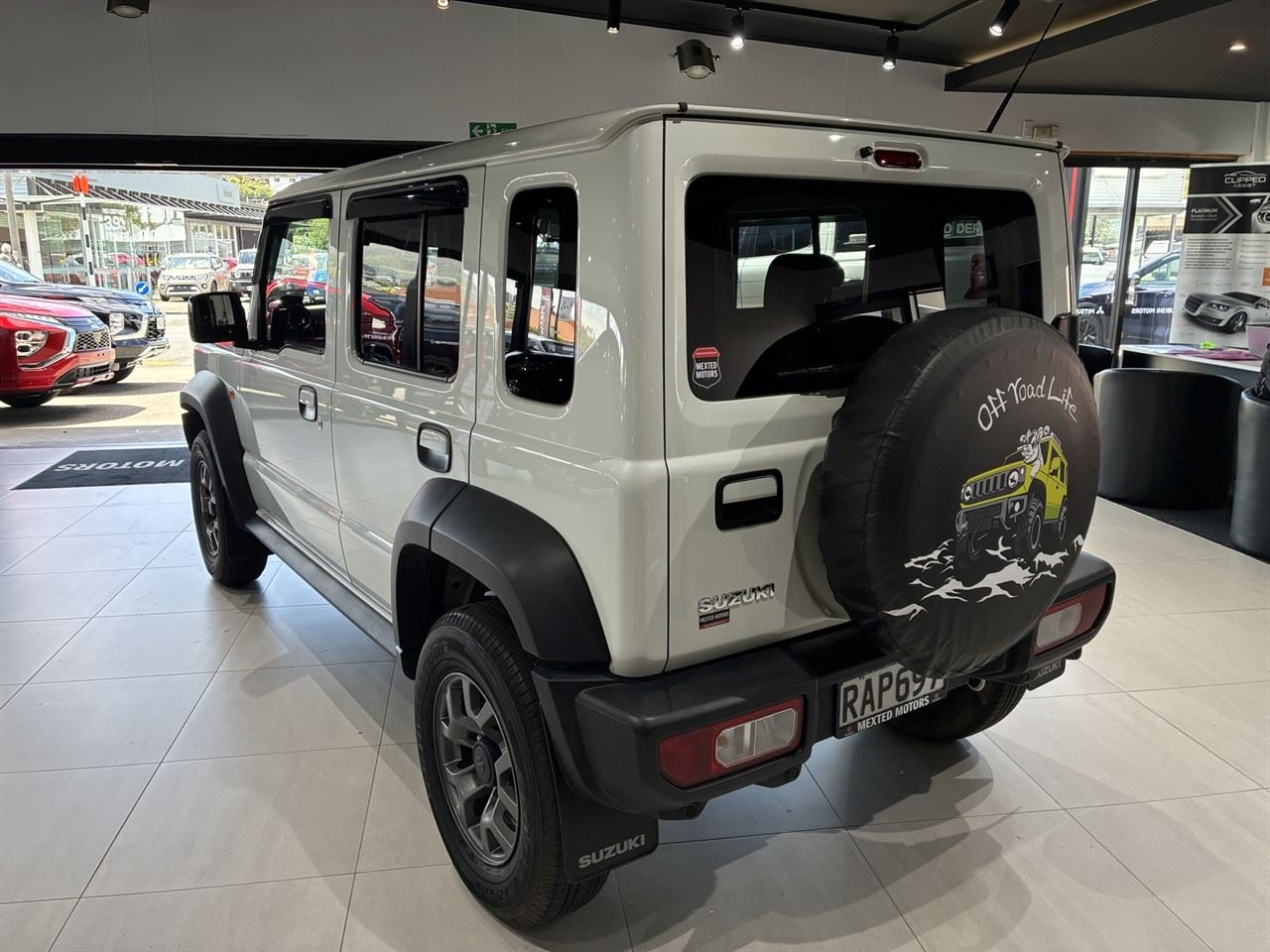 Vehicle image 4