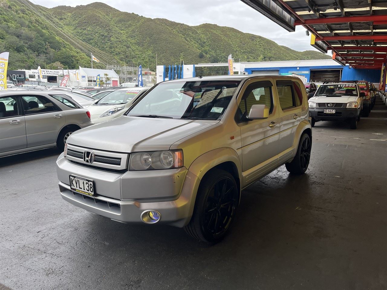 Vehicle image 3