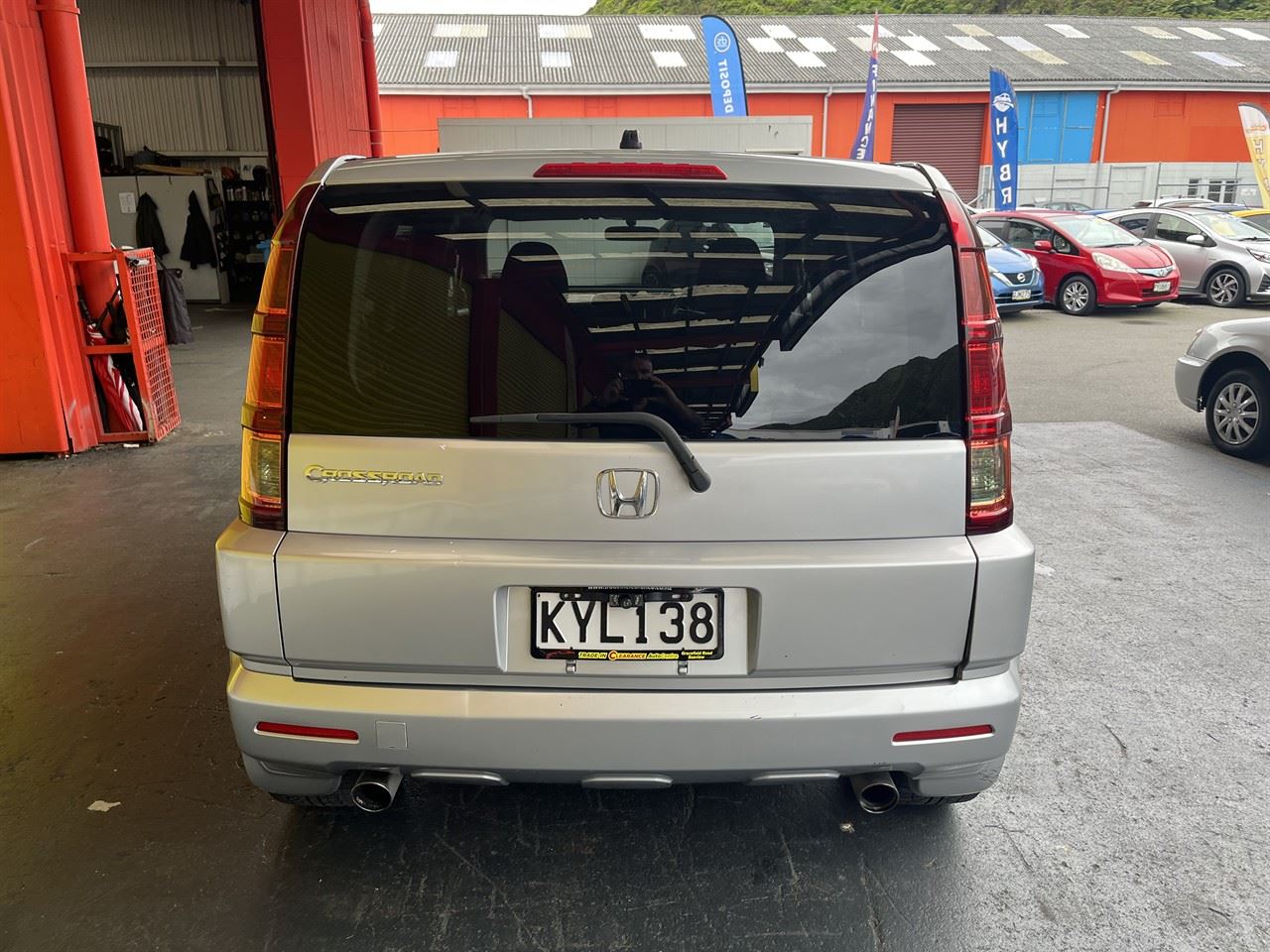 Vehicle image 5