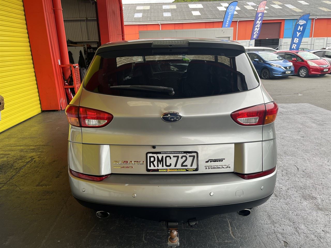 Vehicle image 5