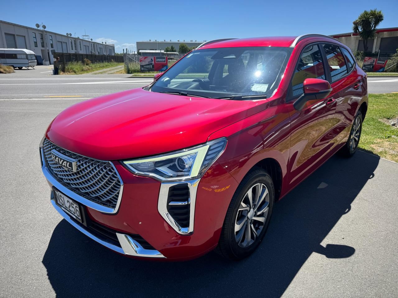 Vehicle image 4