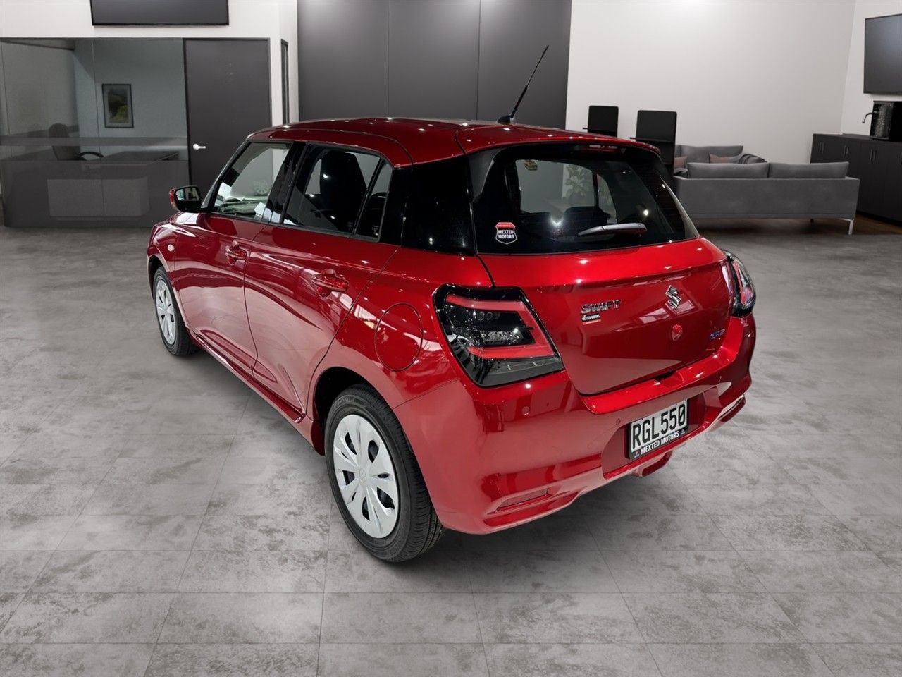 Vehicle image 4