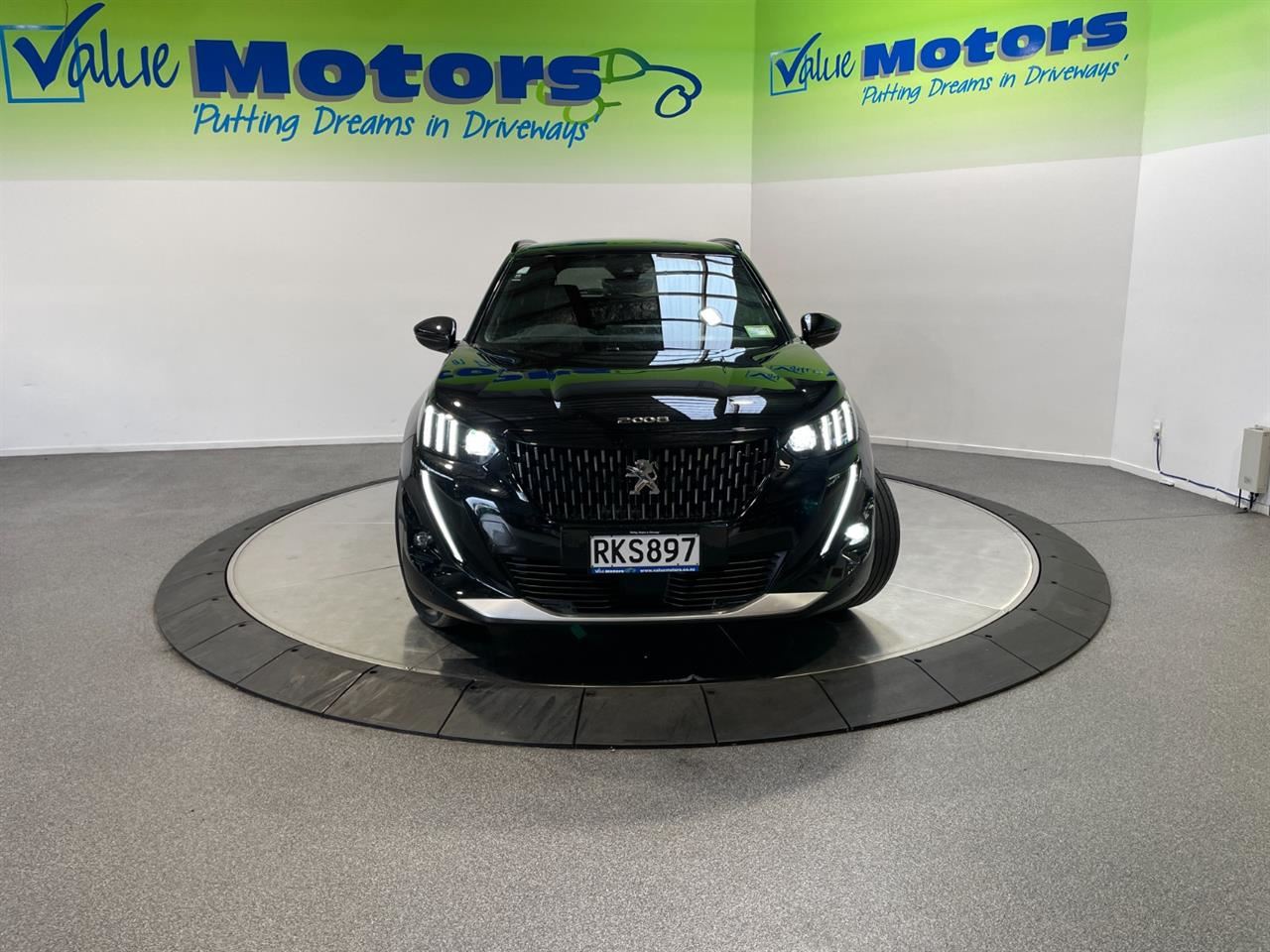 Vehicle image 3
