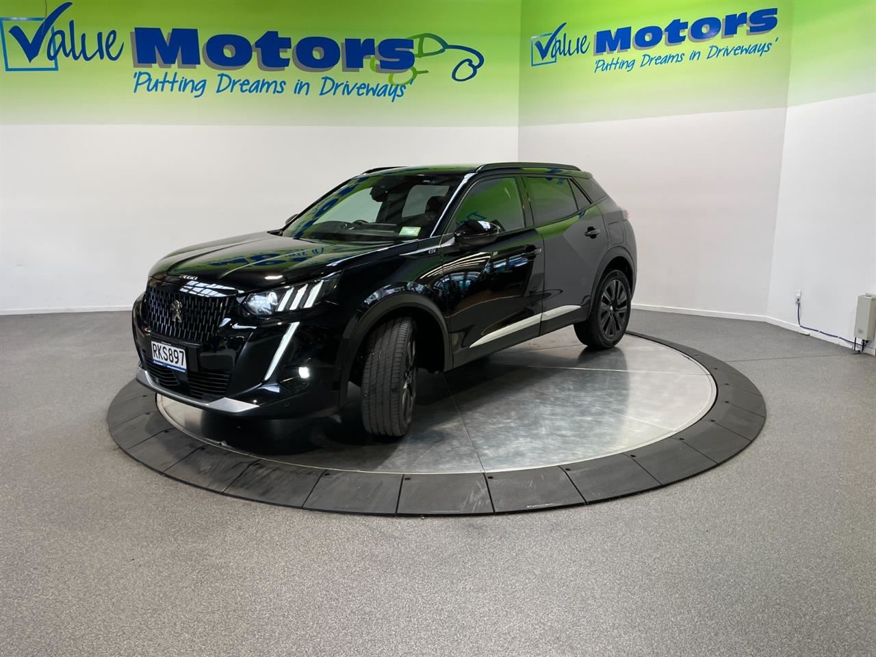 Vehicle image 4
