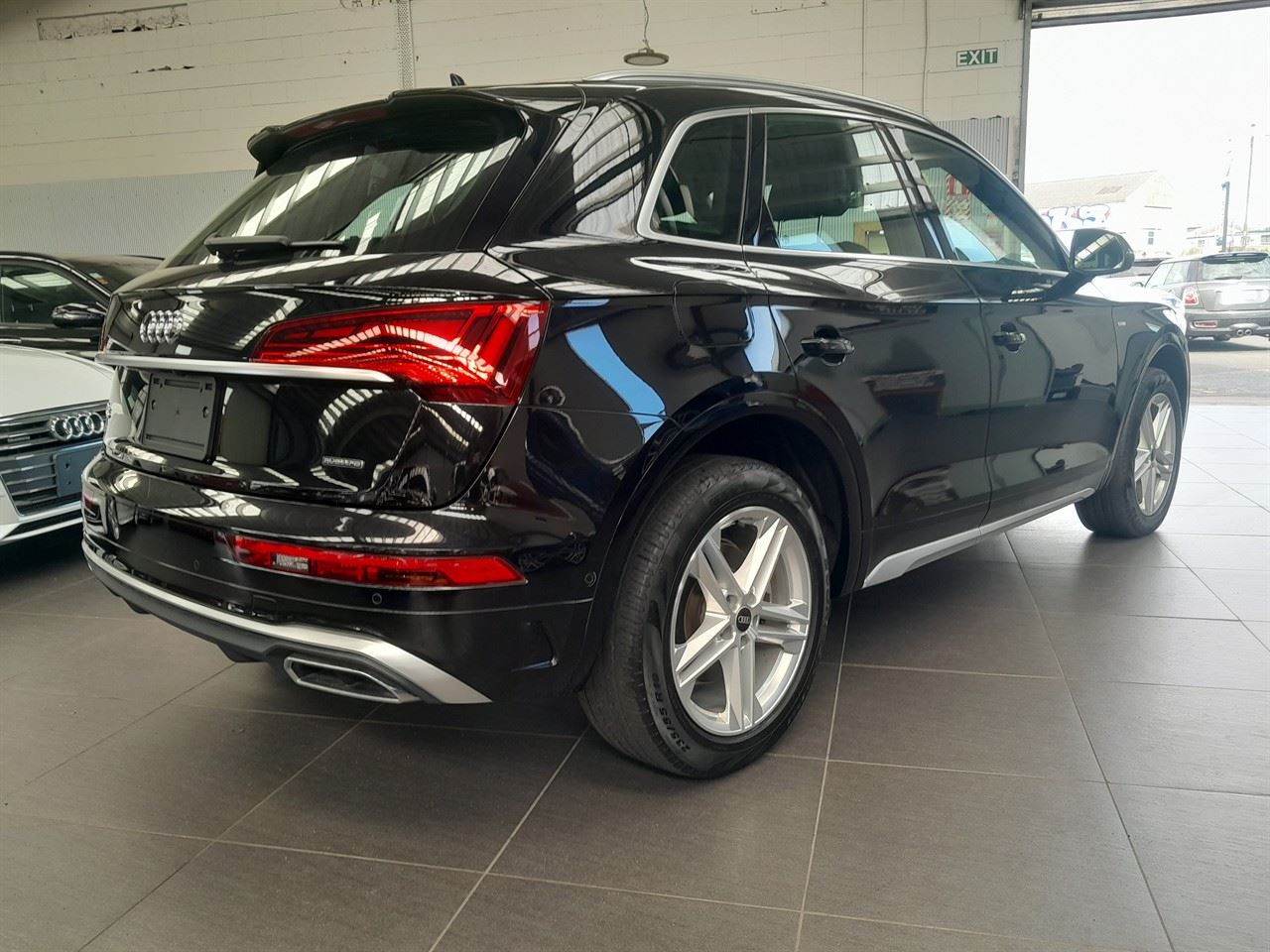 Vehicle image 2