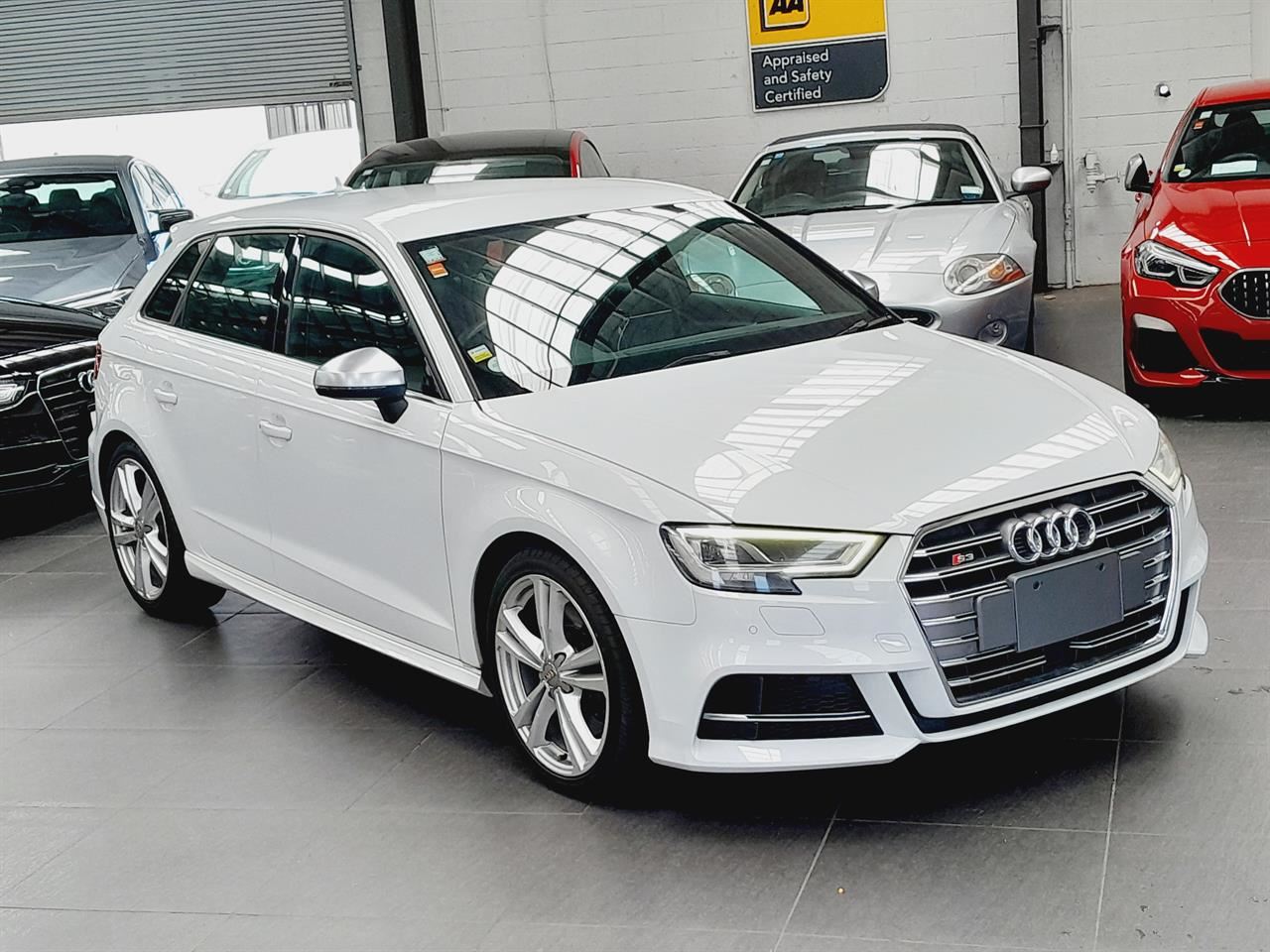 Vehicle image 1