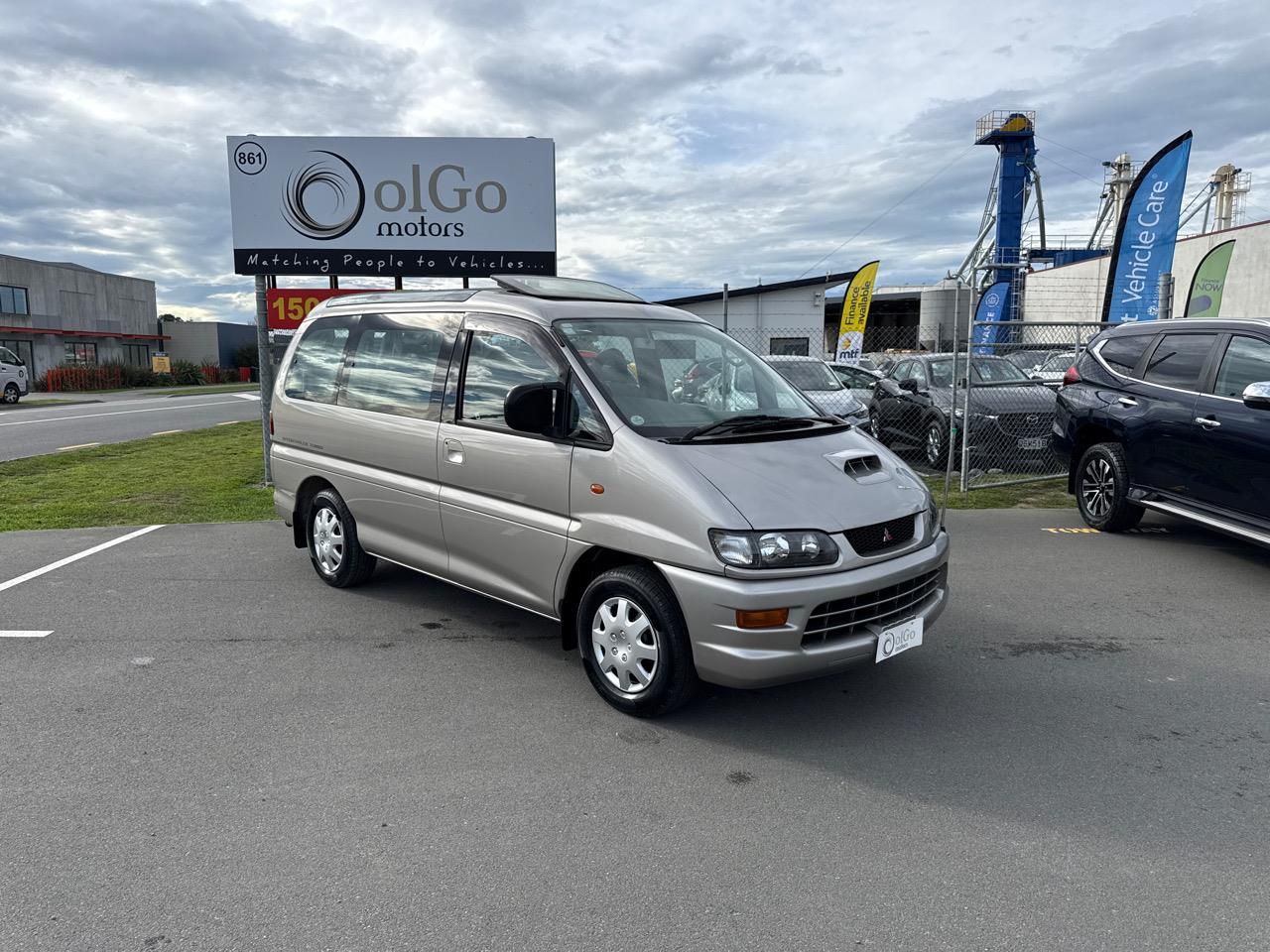 Vehicle image 1