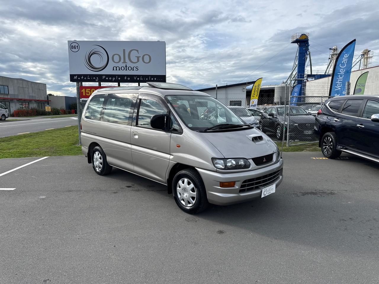 Vehicle image 1