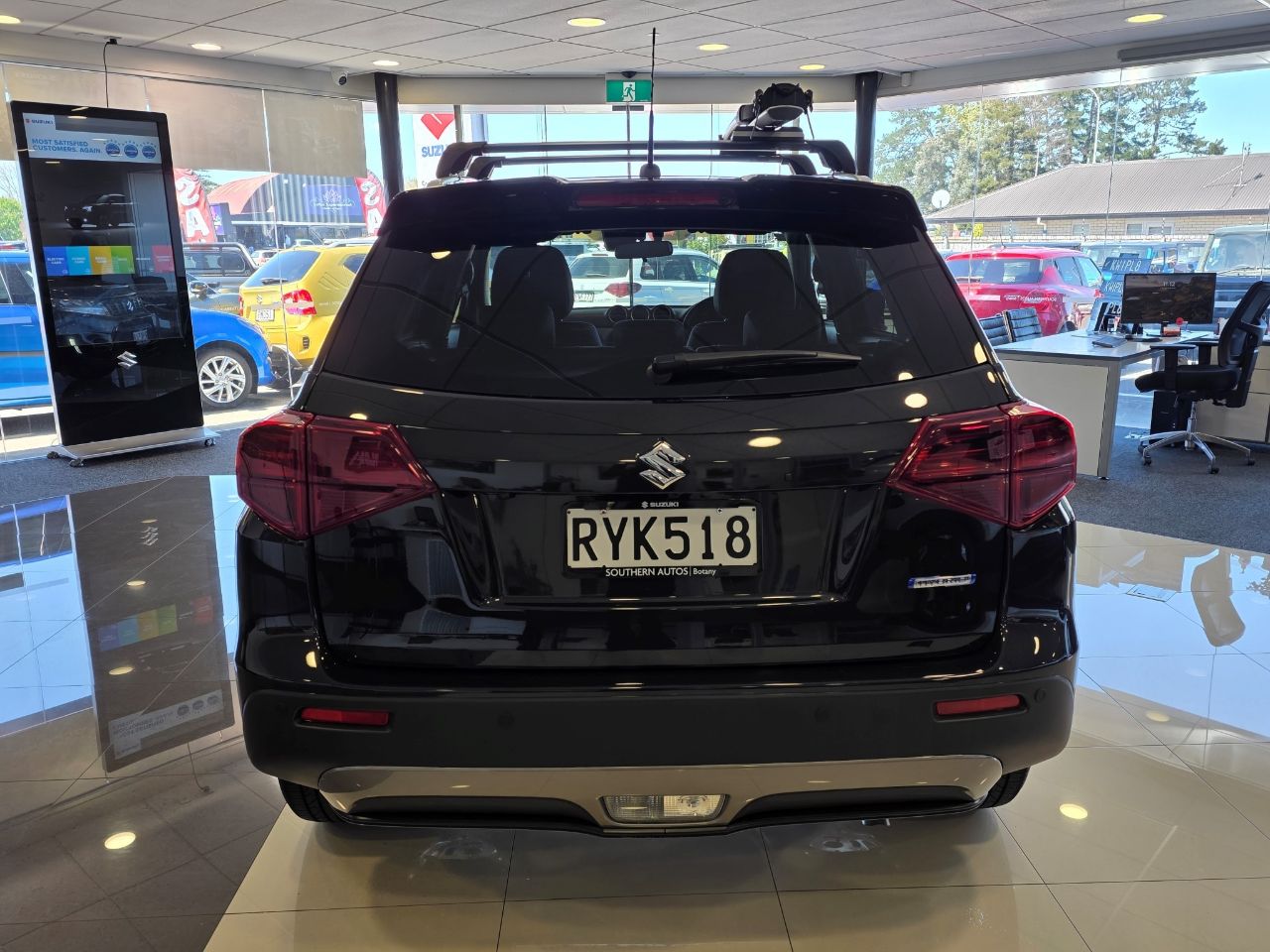 Vehicle image 5