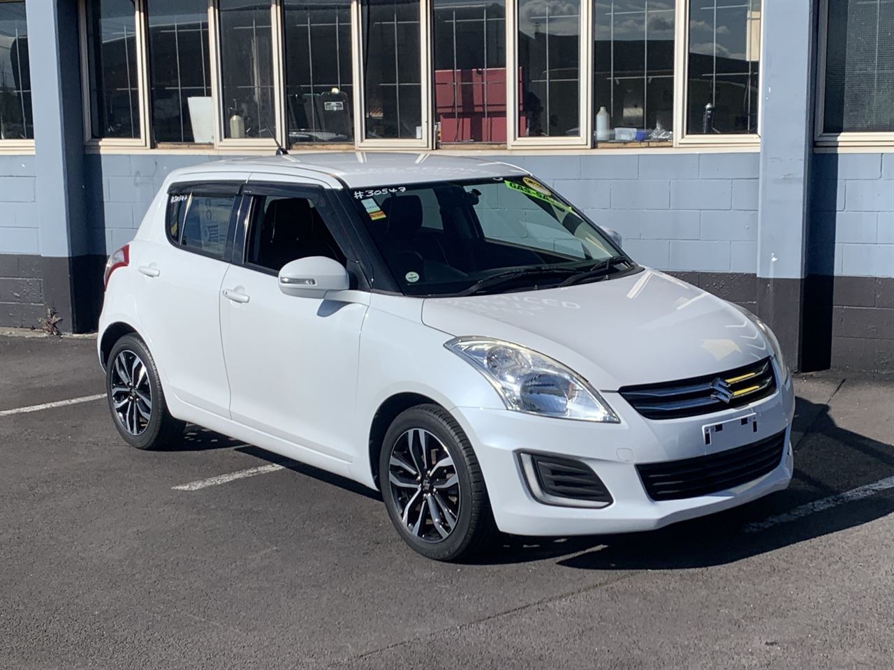 Vehicle image 1
