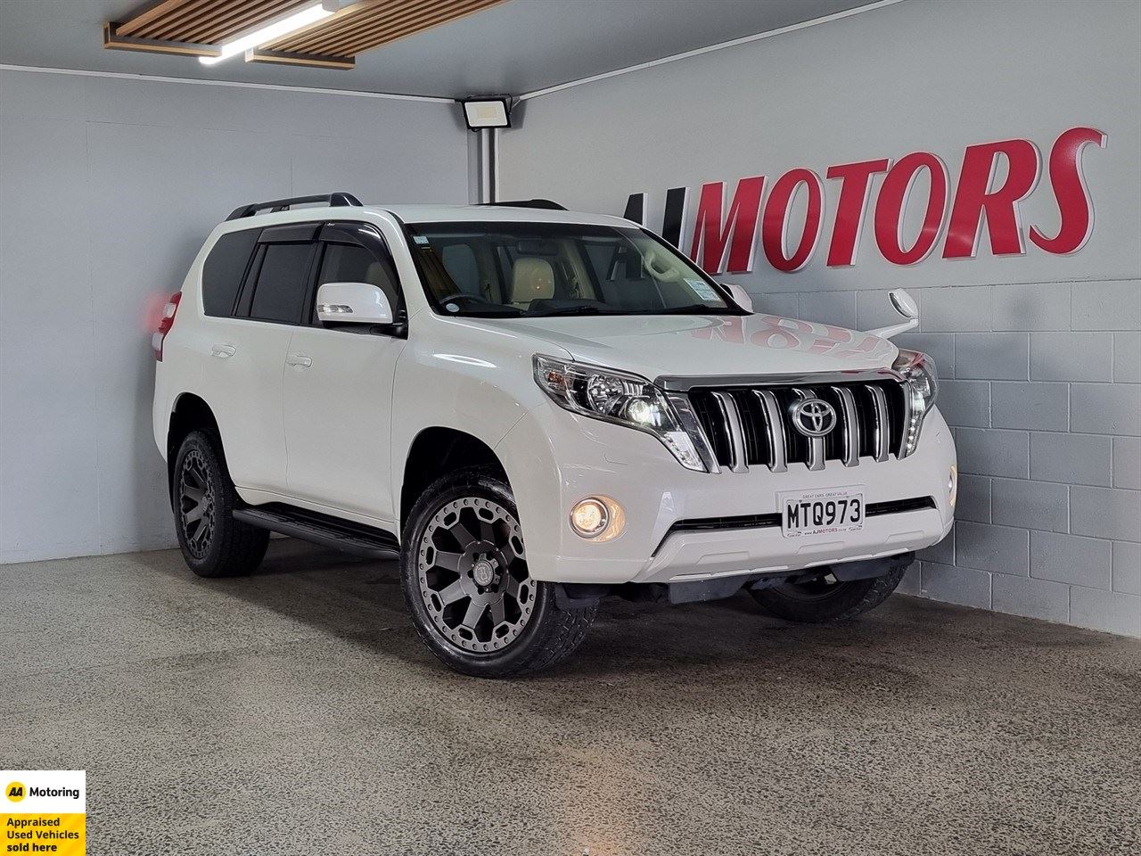 Vehicle image 1