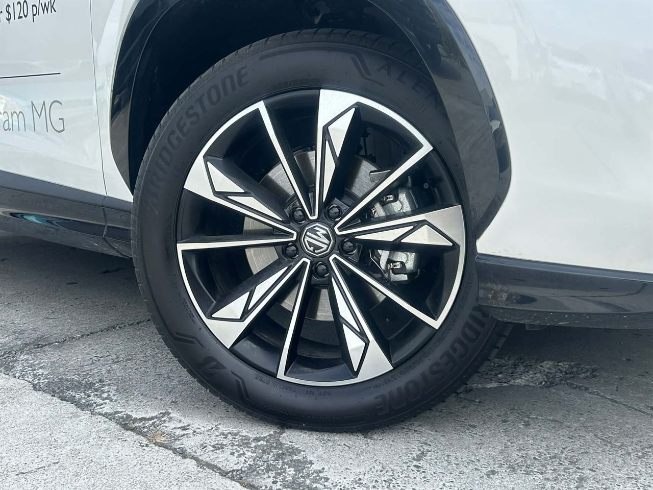 Vehicle image 5