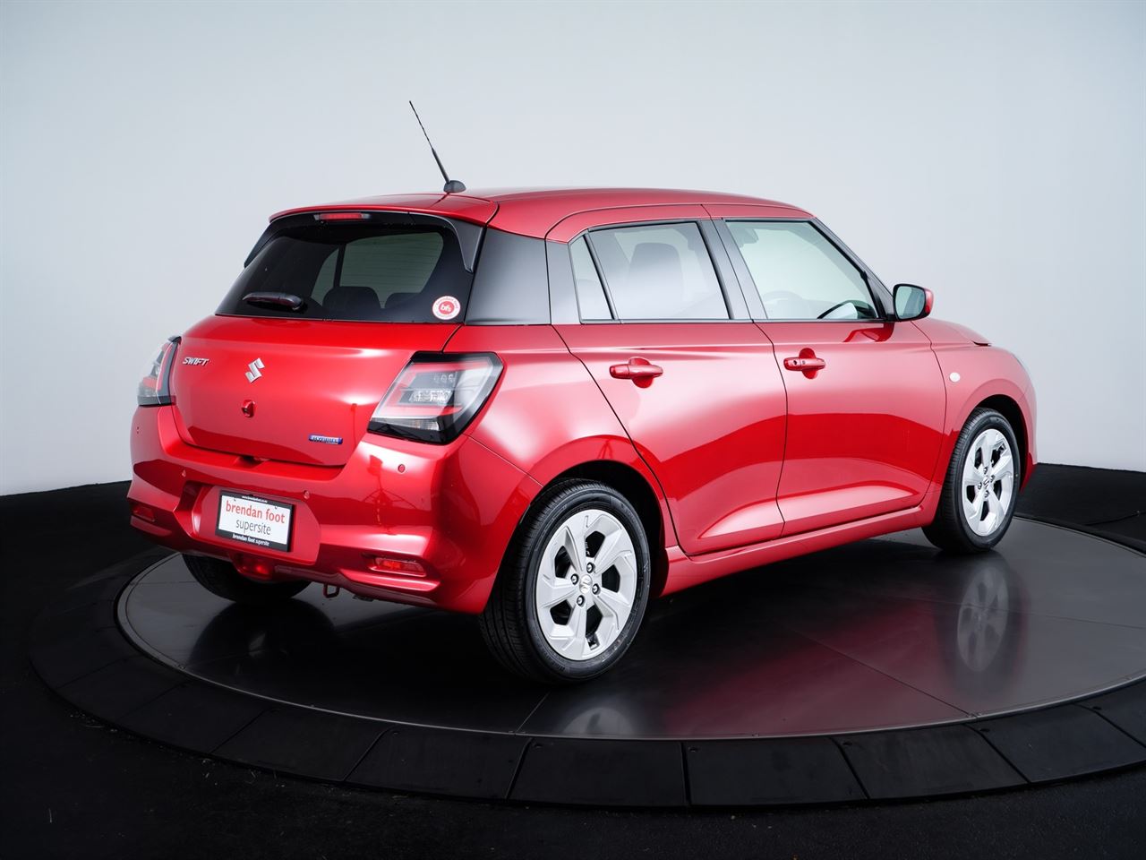 Vehicle image 3
