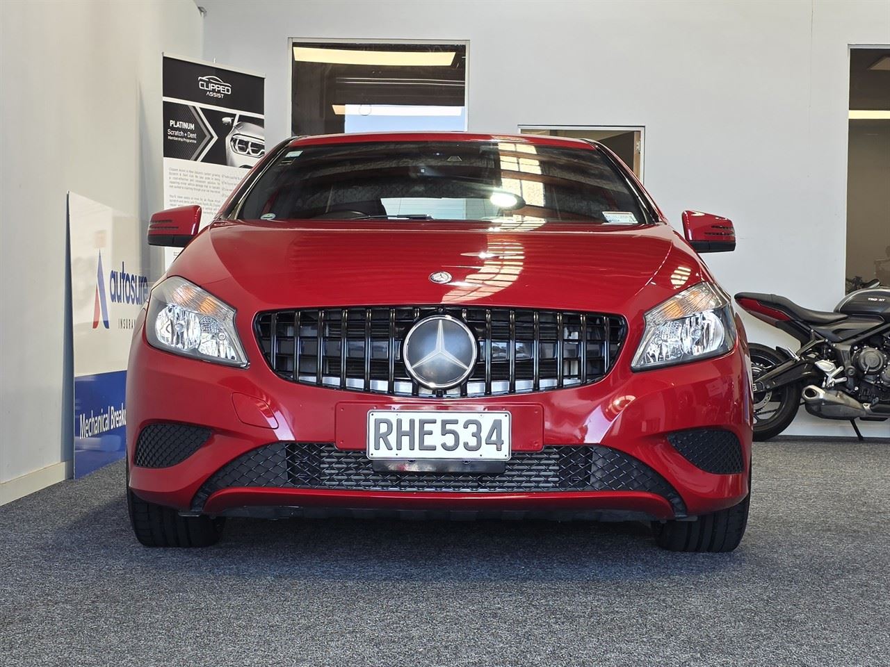 Vehicle image 4