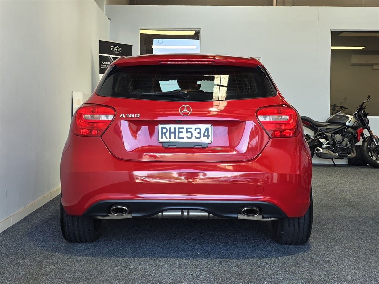 Vehicle image 5