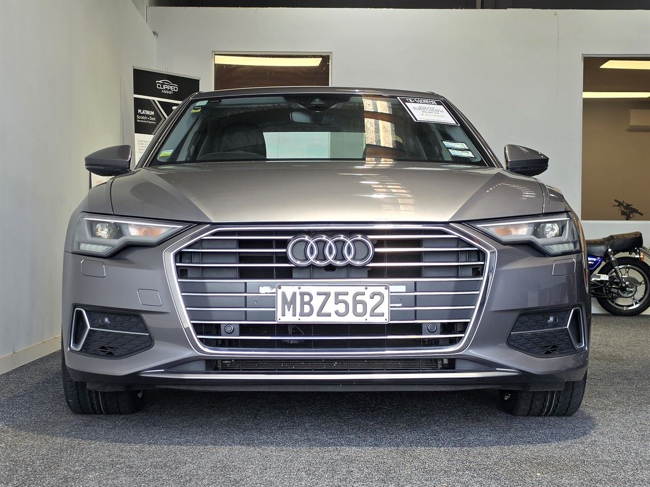 Vehicle image 5