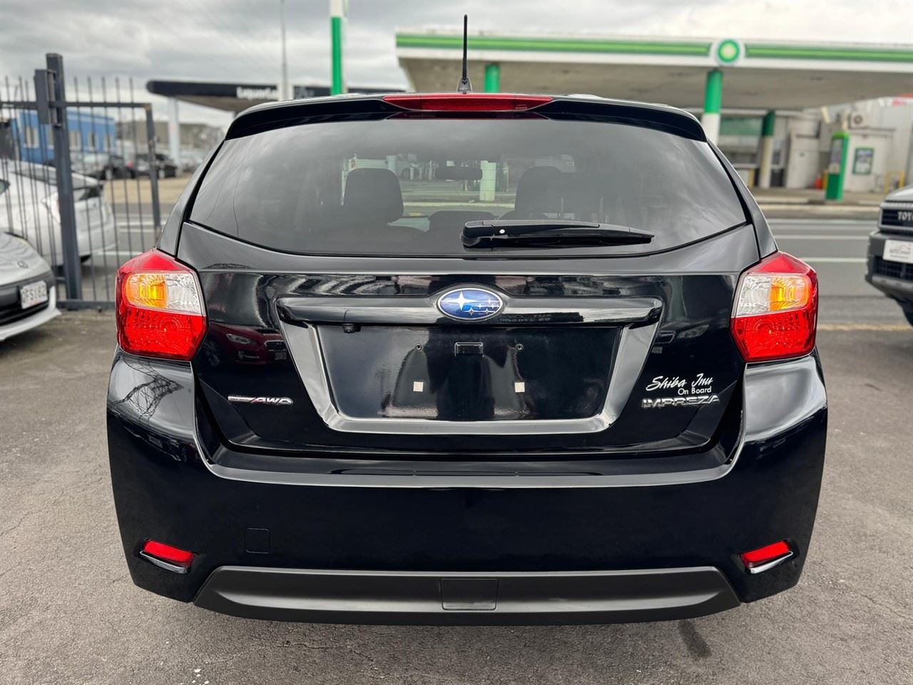 Vehicle image 3