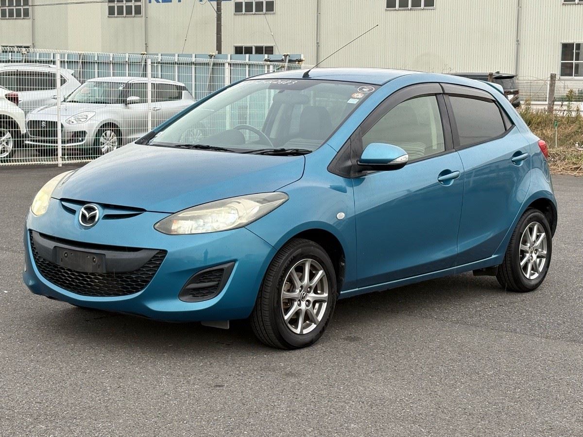 Vehicle image 3
